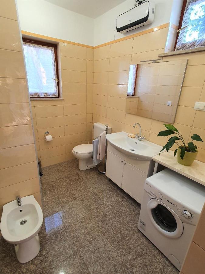 Apartment "House Tigra" Ровинь Экстерьер фото