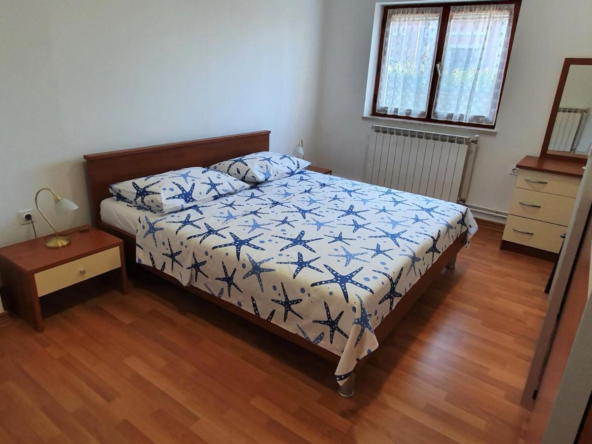 Apartment "House Tigra" Ровинь Экстерьер фото